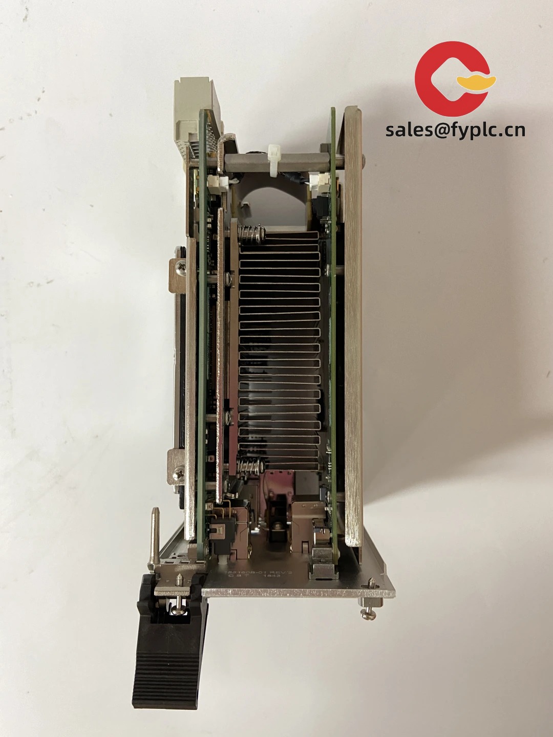 NI PXIE-8840QC internal components detail