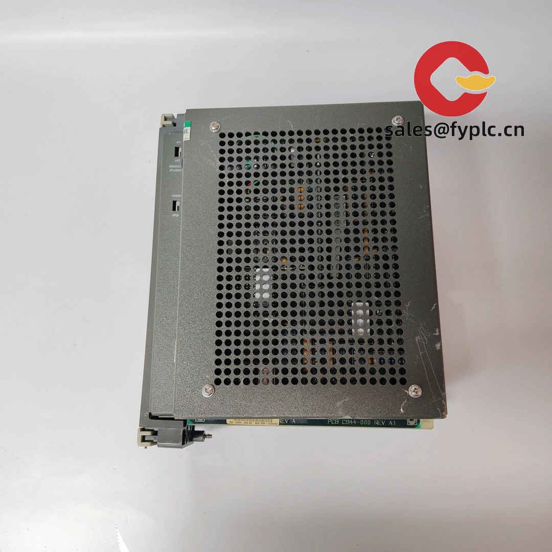 SCHNEIDER_PC-E984-685_1