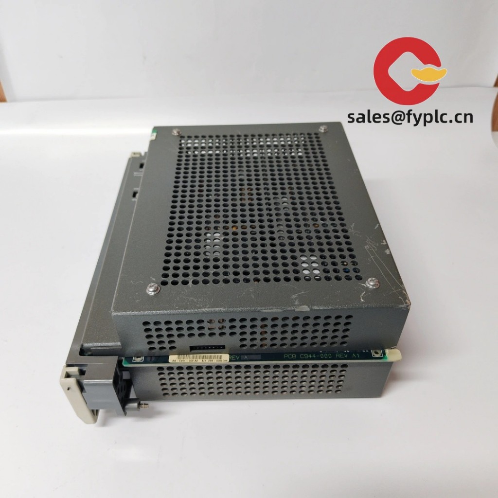 SCHNEIDER_PC-E984-685_2